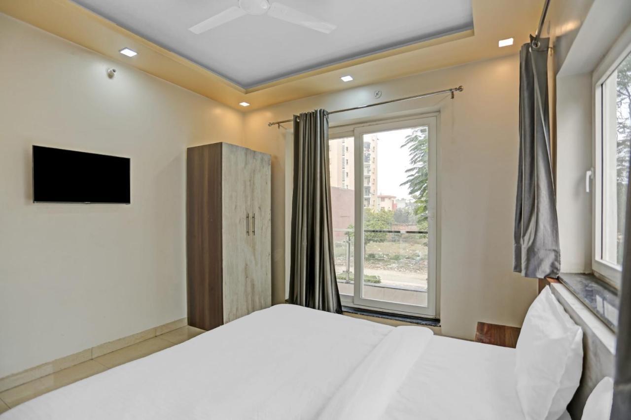 Hotel O Expo View Near Pvr Ansal Plaza เกรทเตอร์นอยดา ภายนอก รูปภาพ