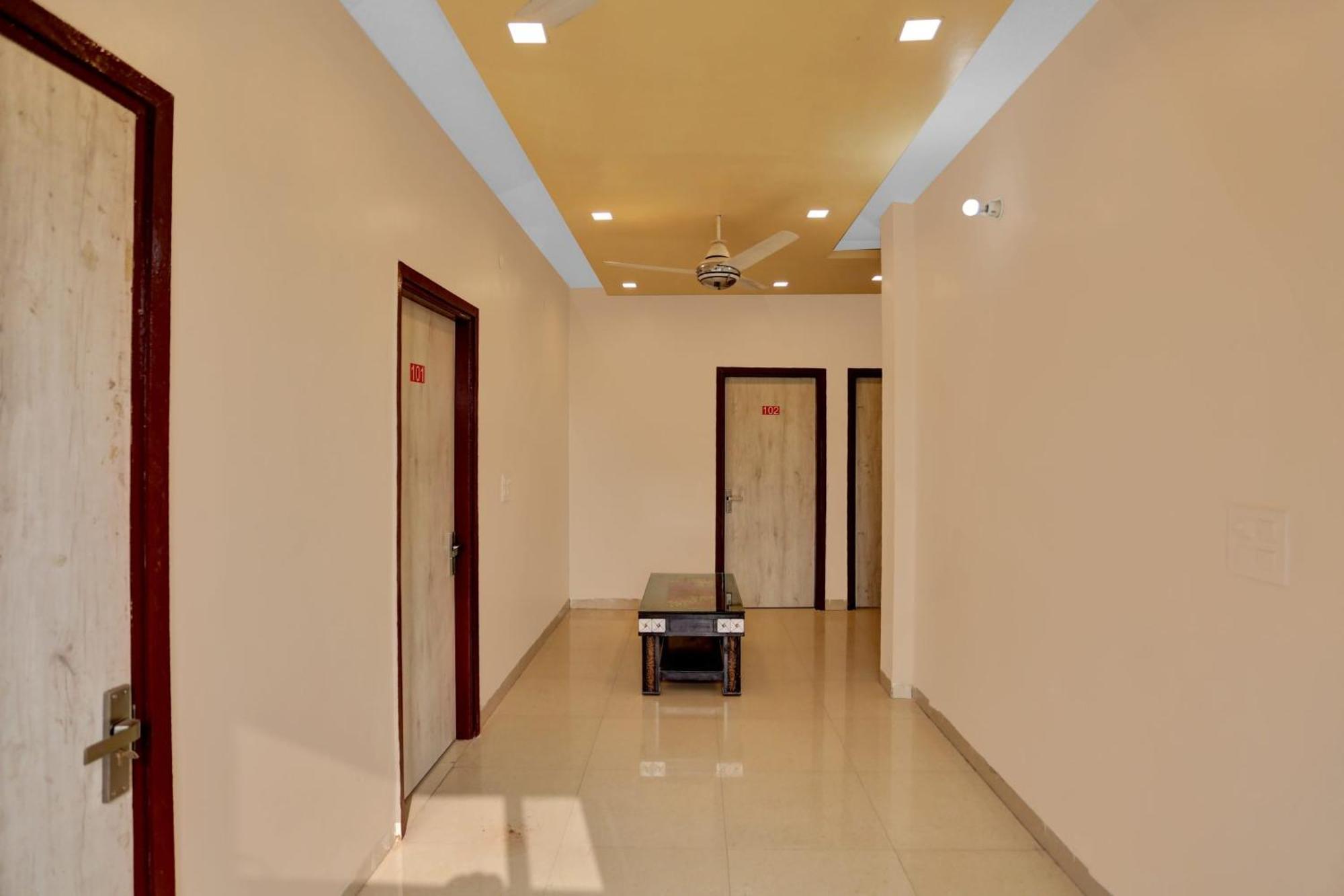 Hotel O Expo View Near Pvr Ansal Plaza เกรทเตอร์นอยดา ภายนอก รูปภาพ